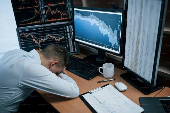 Navigating Data Overload and Building Forecasting Agility in Modern Corporate Reporting