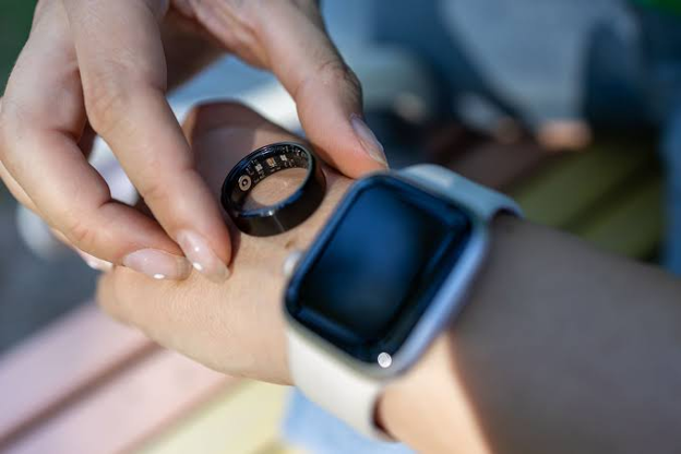 Continuous Biometric Ring Trackers vs. Display-First Smartwatches