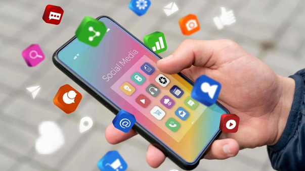 The App-Store Extinction Event How Zero-UI and Agentic Web Layers Are Replacing Standalone Apps 