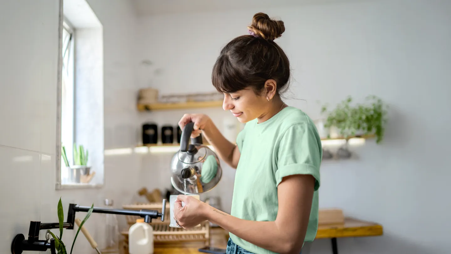 6 Simple Evening Habits to Wind Down and Support a Healthier Life