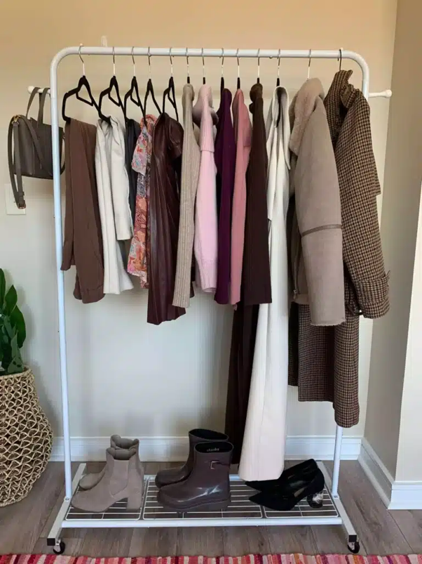 The Art of Capsule Wardrobes Simplifying Daily Outfit Choices Without Sacrificing Personal Style